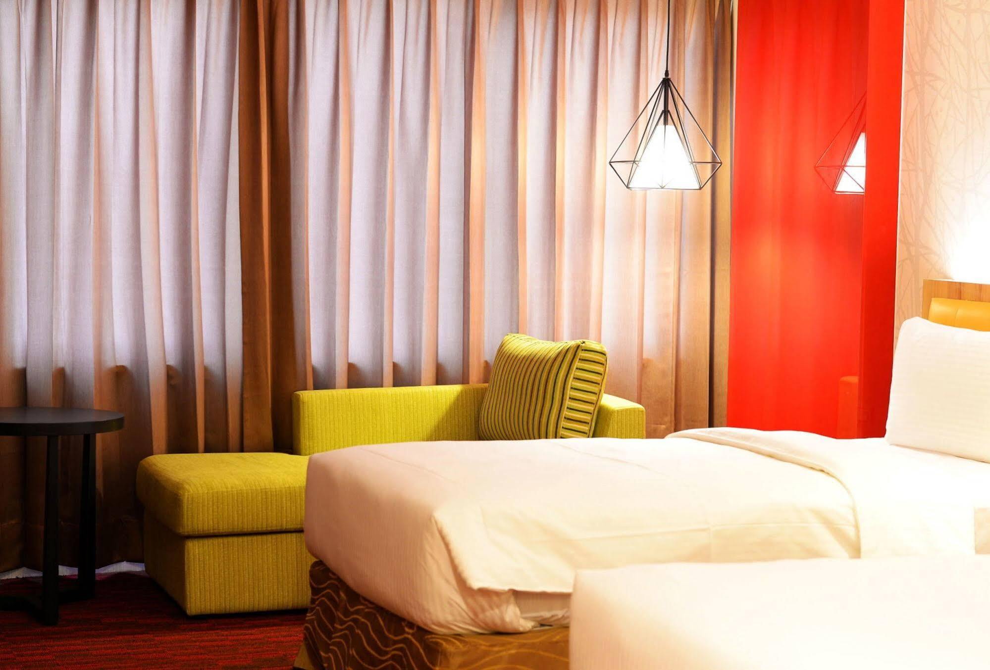 Bamboo Hotel Kaohsiung Exterior foto
